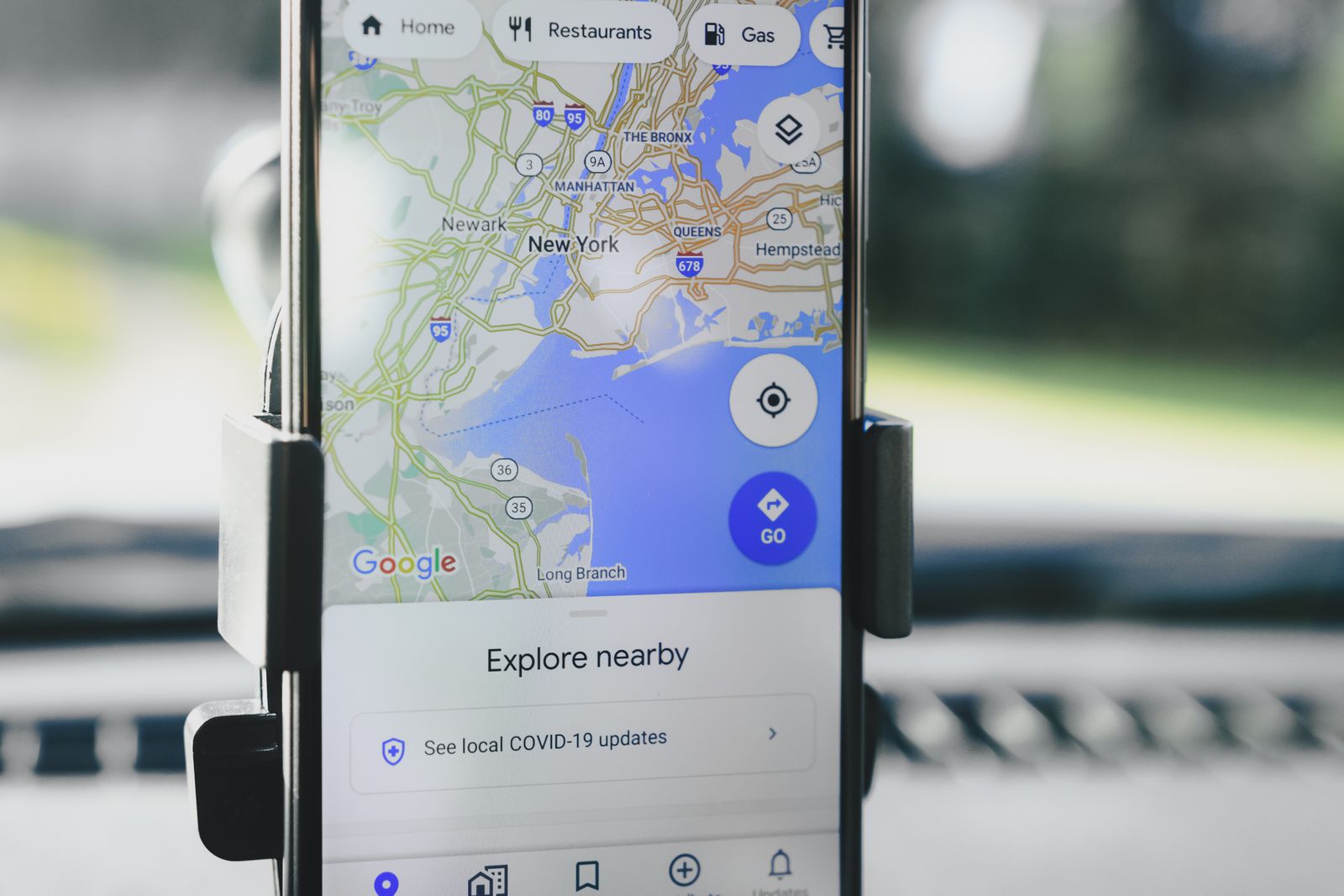 Customer finding a local business on Google Maps - local SEO services by Websza